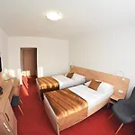 Alexandra Sport Hotel 3*